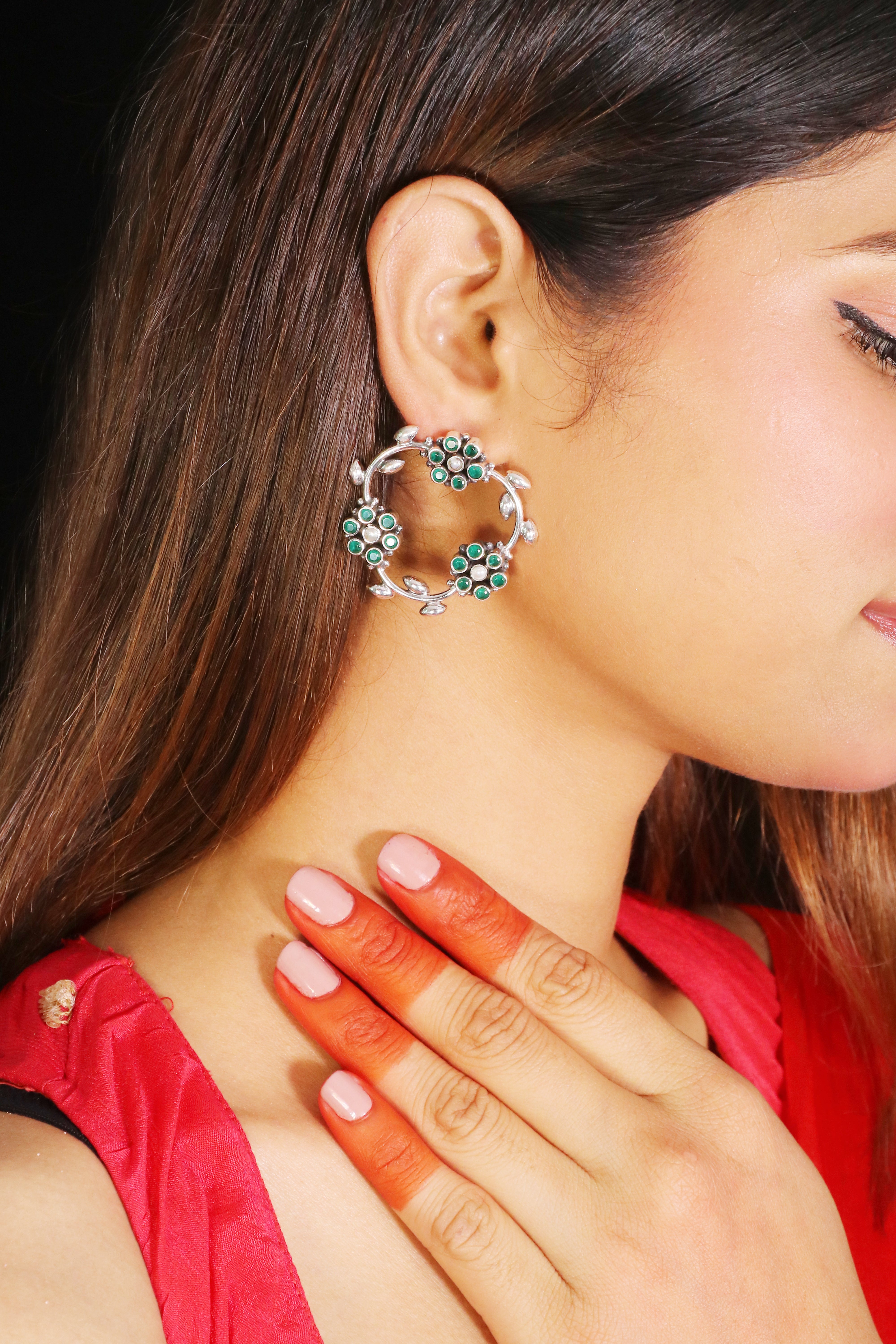 Saadagi Green wreath Earrings image 0